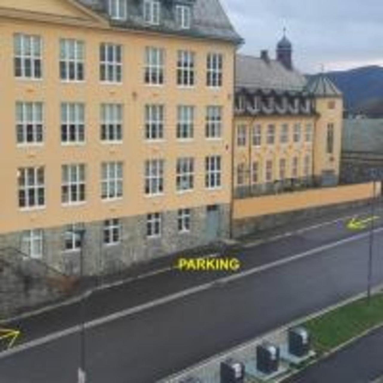 Apartment Close To The City Center With Sea View Ålesund المظهر الخارجي الصورة